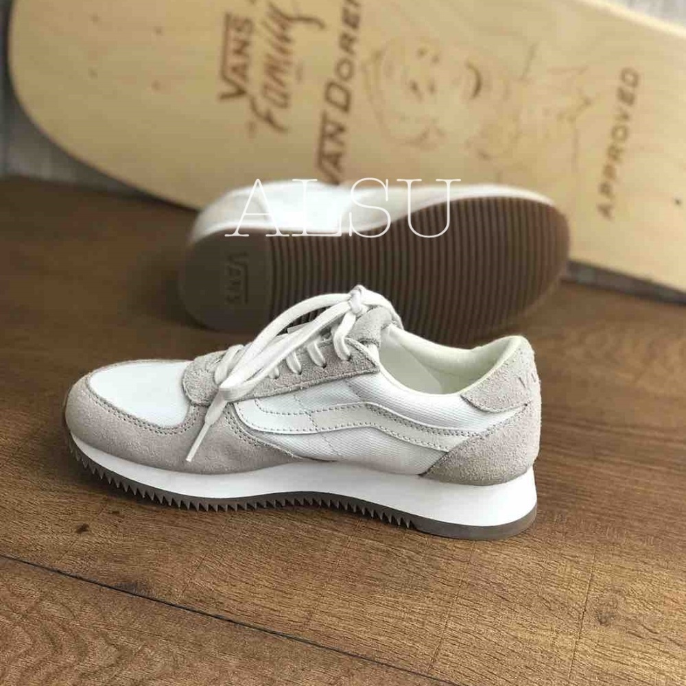 NWT VANS Runner White Suede Canvas Kid’s AUTHENTIC - Picture 5 of 8